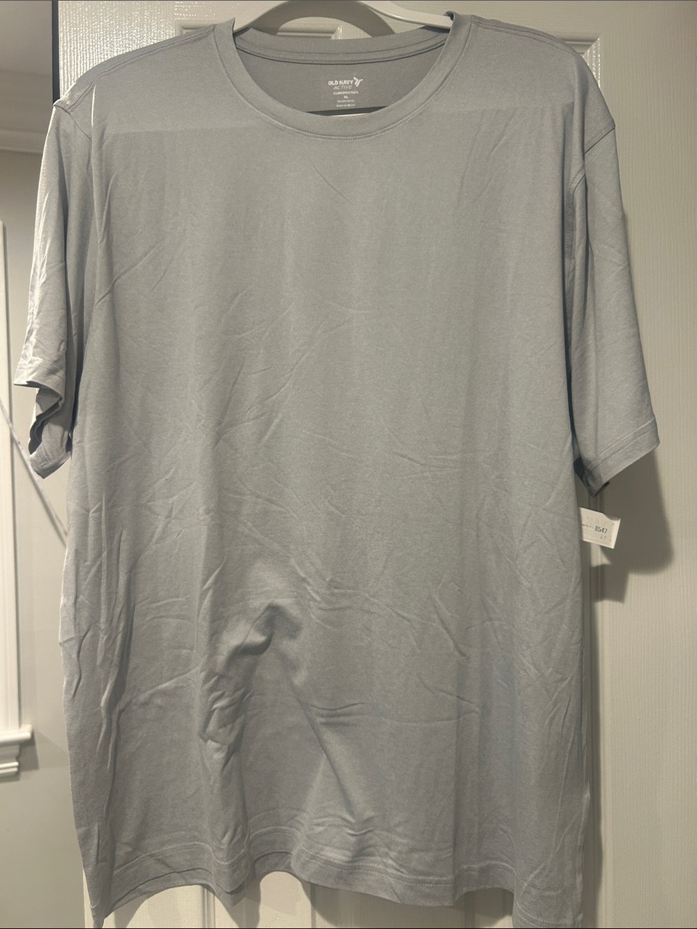 Old Navy Men’s Light Gray Crewneck Short Sleeve Tee